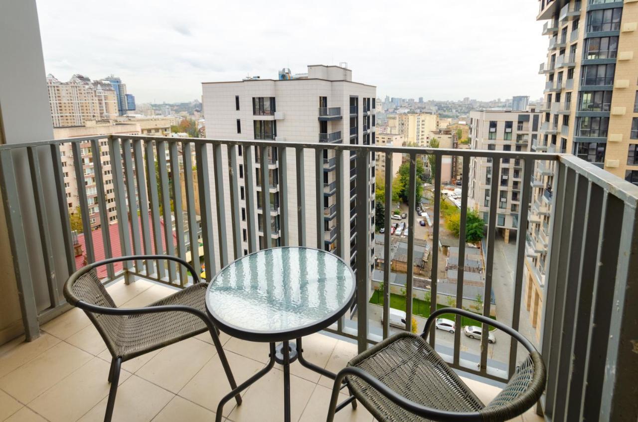 Petrovdom 160-161-166-3A-3B-131A-104A In Beautiful Apartments In Rc "Yaroslaviv Grad" Kyiv Exterior photo